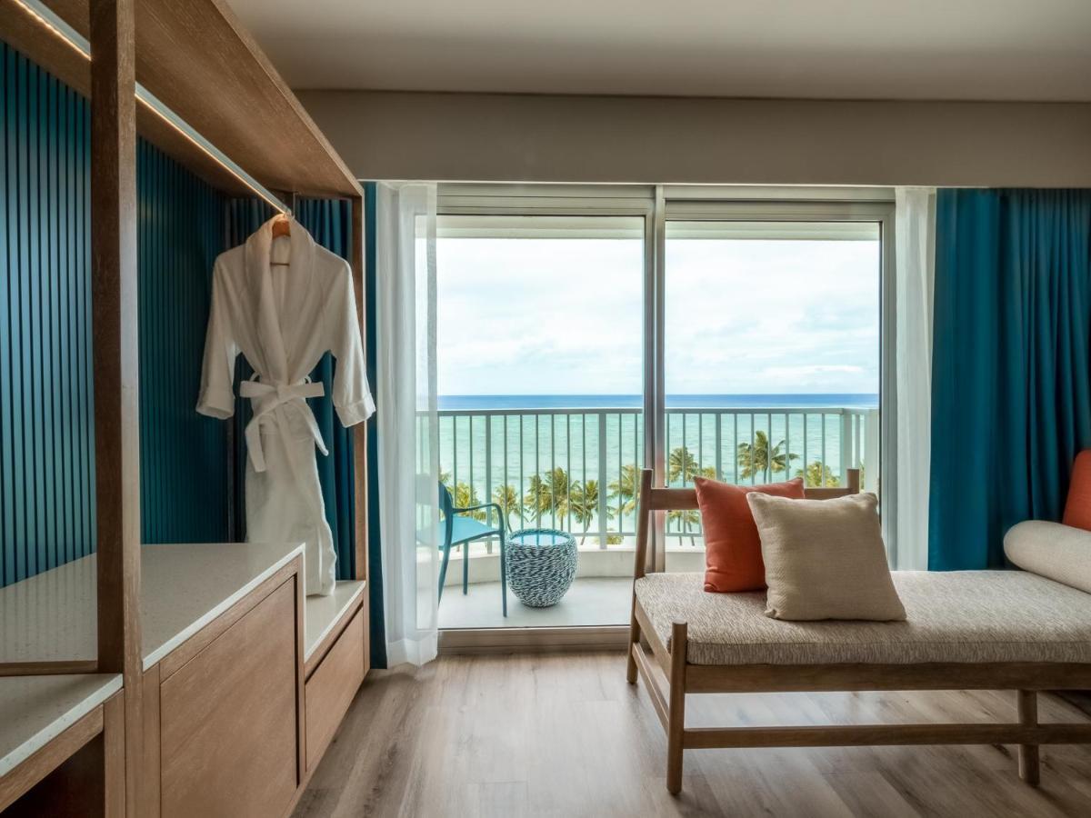 Crowne Plaza Resort Guam Тумон Екстериор снимка