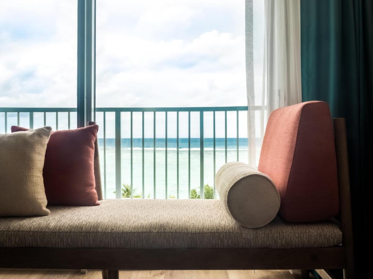 Crowne Plaza Resort Guam Тумон Екстериор снимка