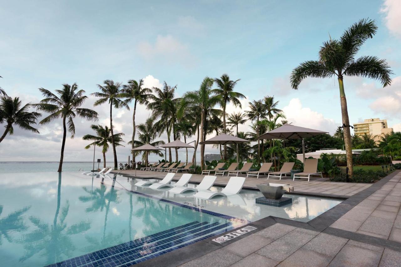 Crowne Plaza Resort Guam Тумон Екстериор снимка