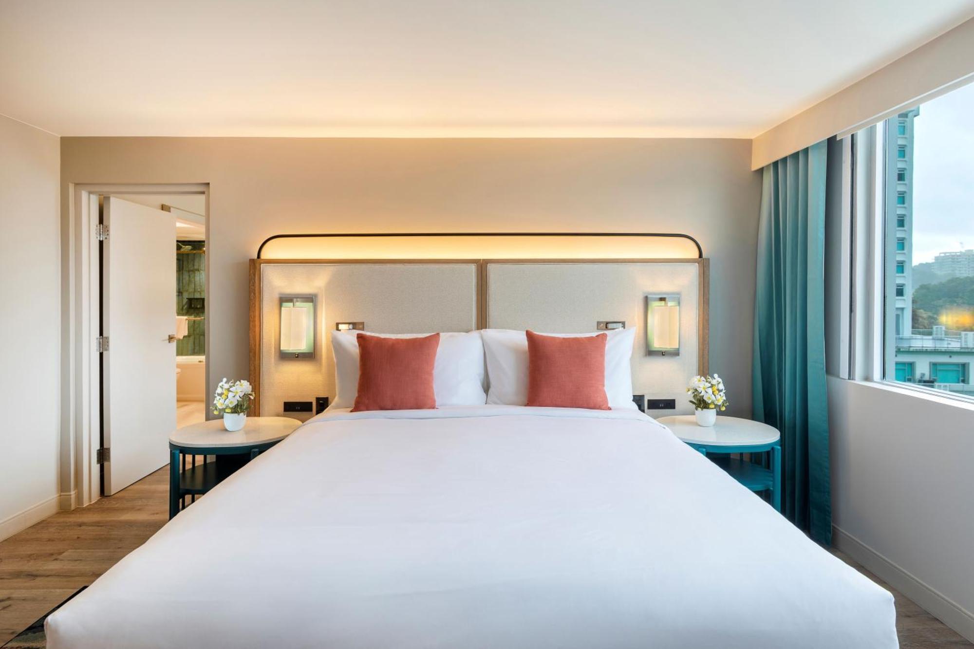 Crowne Plaza Resort Guam Тумон Екстериор снимка